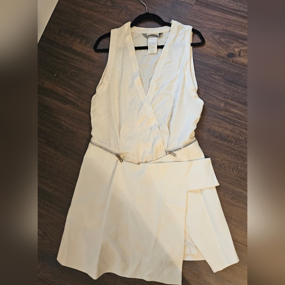 Sportmax Made In Italy Elegant Off White Sleeveless Dress